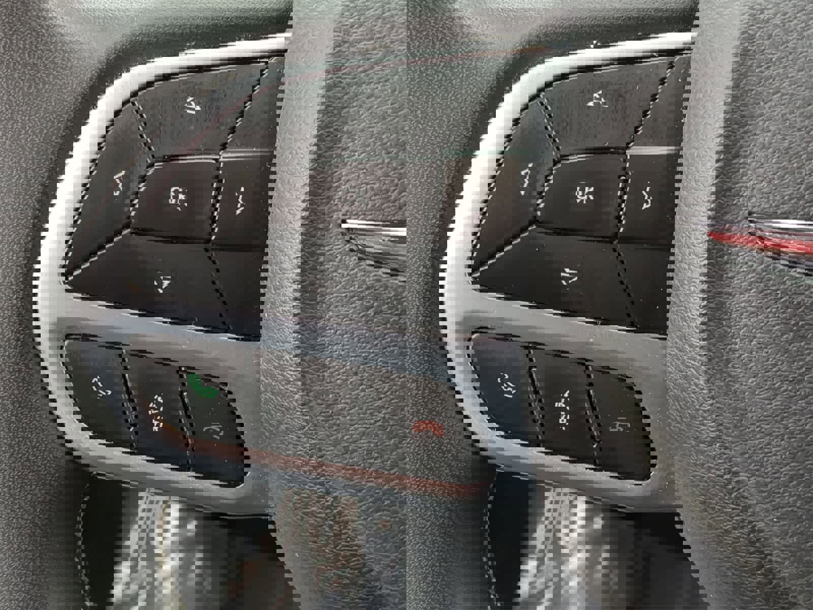 Certified 2023 Chrysler Pacifica Touring-L image 23