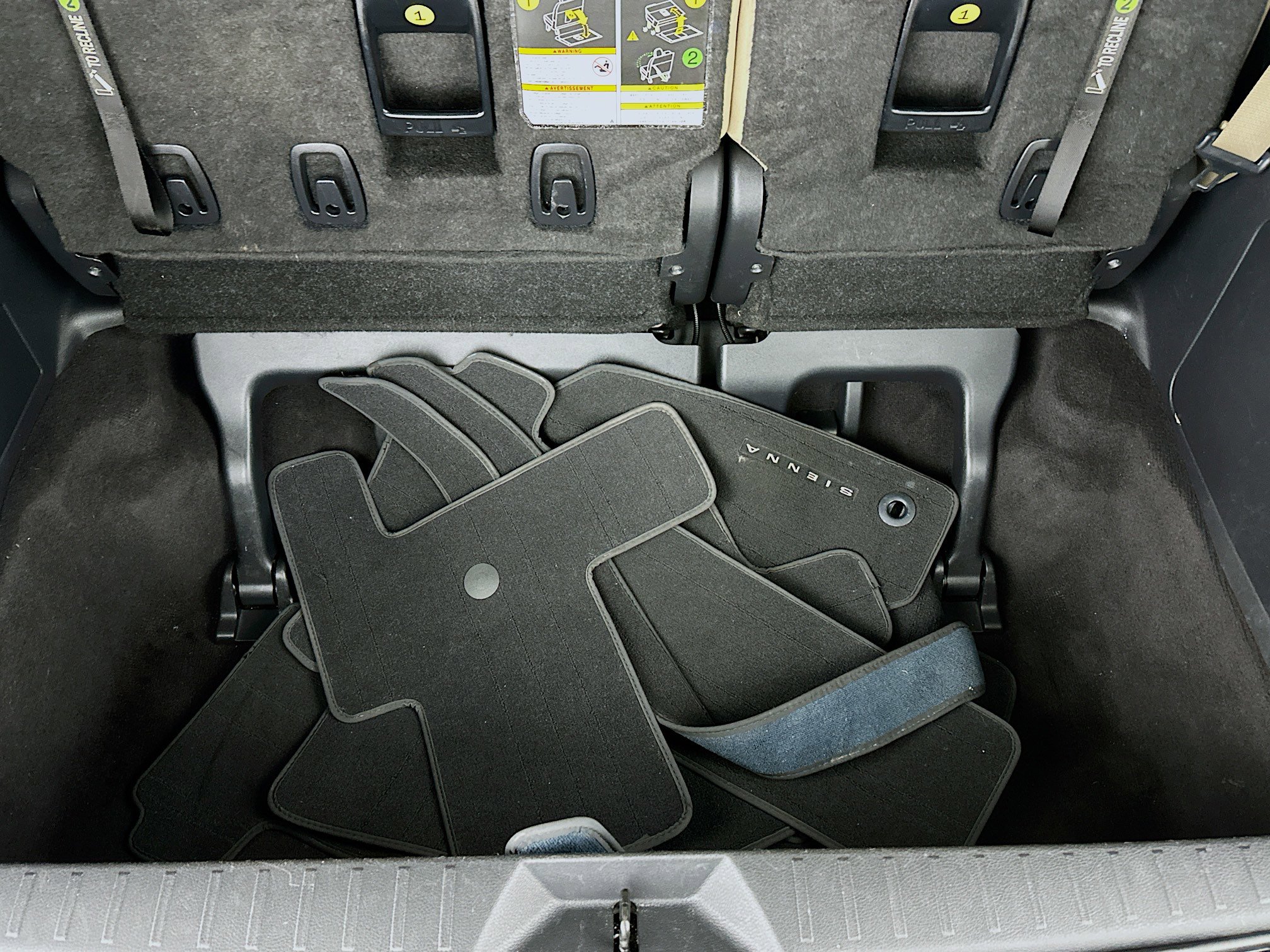 Used 2021 Toyota Sienna XLE image 31