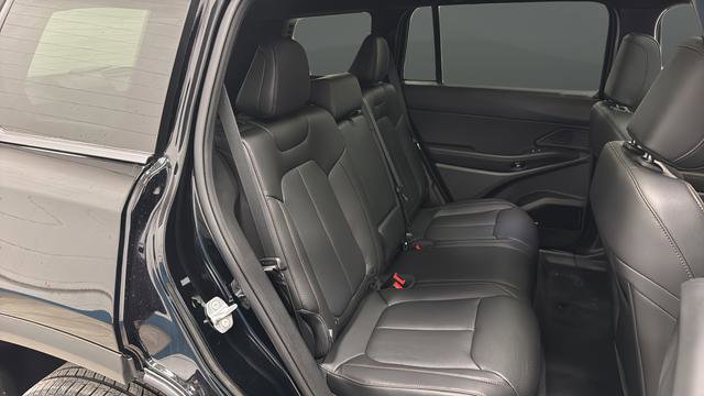 New 2026 Jeep Cherokee Limited image 35