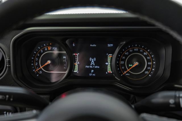 Used 2025 Jeep Gladiator Rubicon w/ Safety Group AWD/4WD image 56