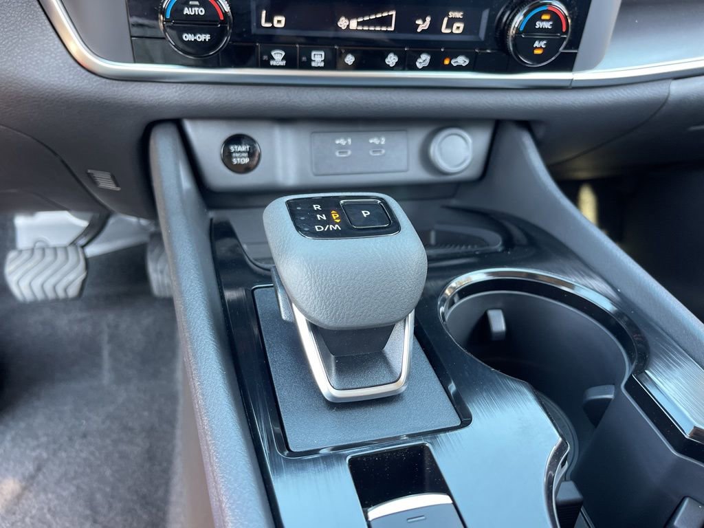 New 2026 Nissan Rogue SV FWD image 12