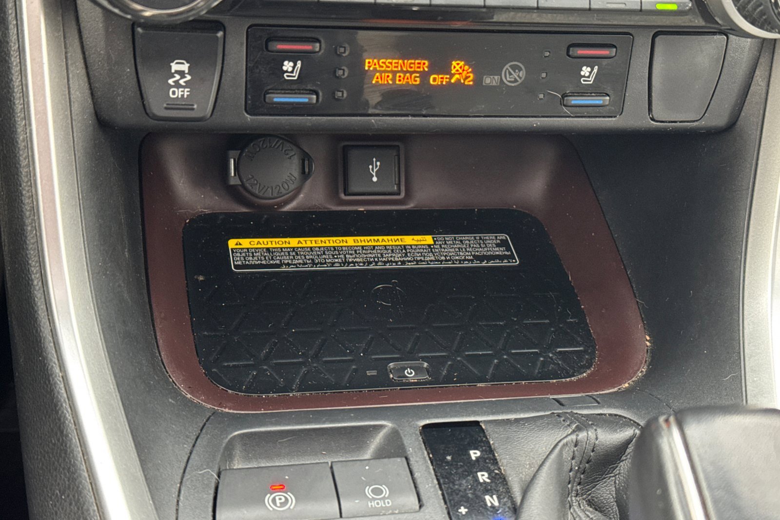 Used 2020 Toyota RAV4 Limited image 31