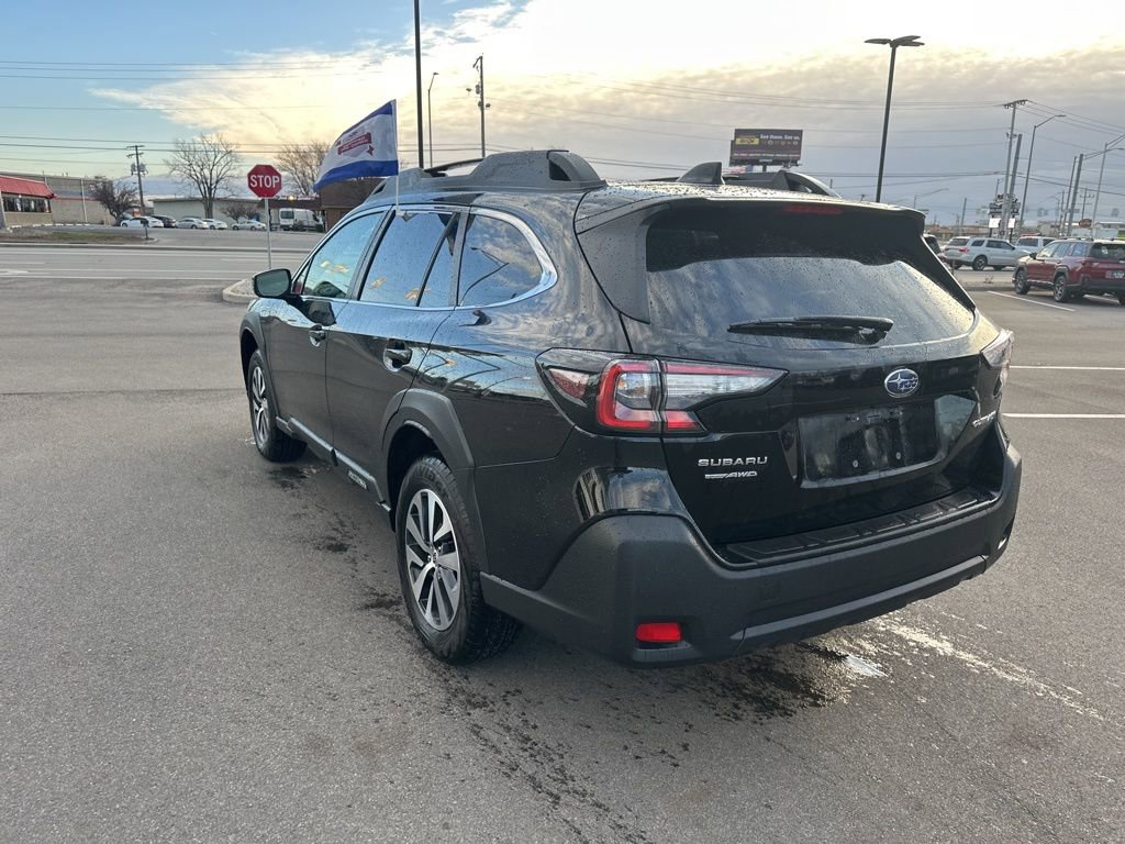 Certified 2025 Subaru Outback Premium AWD/4WD image 4