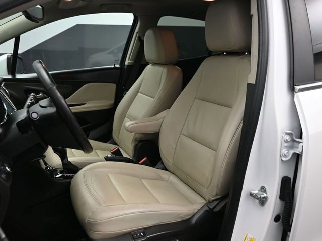 Used 2017 Buick Encore Essence FWD image 5