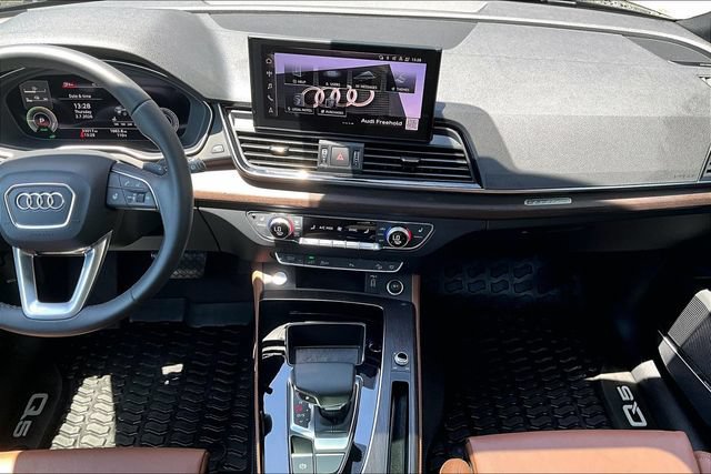 Certified 2023 Audi Q5 e Premium Plus w/ Premium Plus Package AWD/4WD image 15