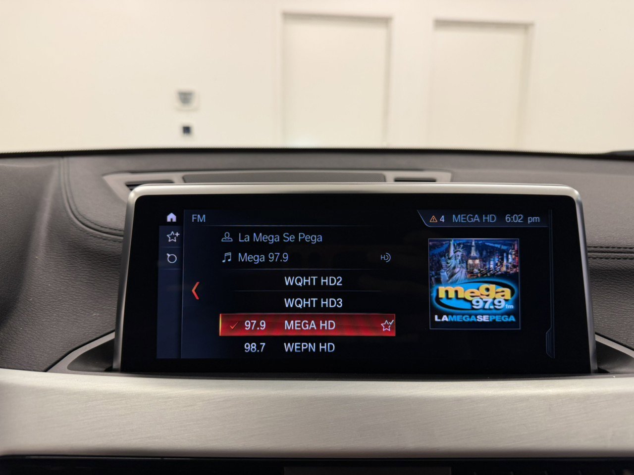 Used 2022 BMW X2 xDrive28i w/ Convenience Package image 11