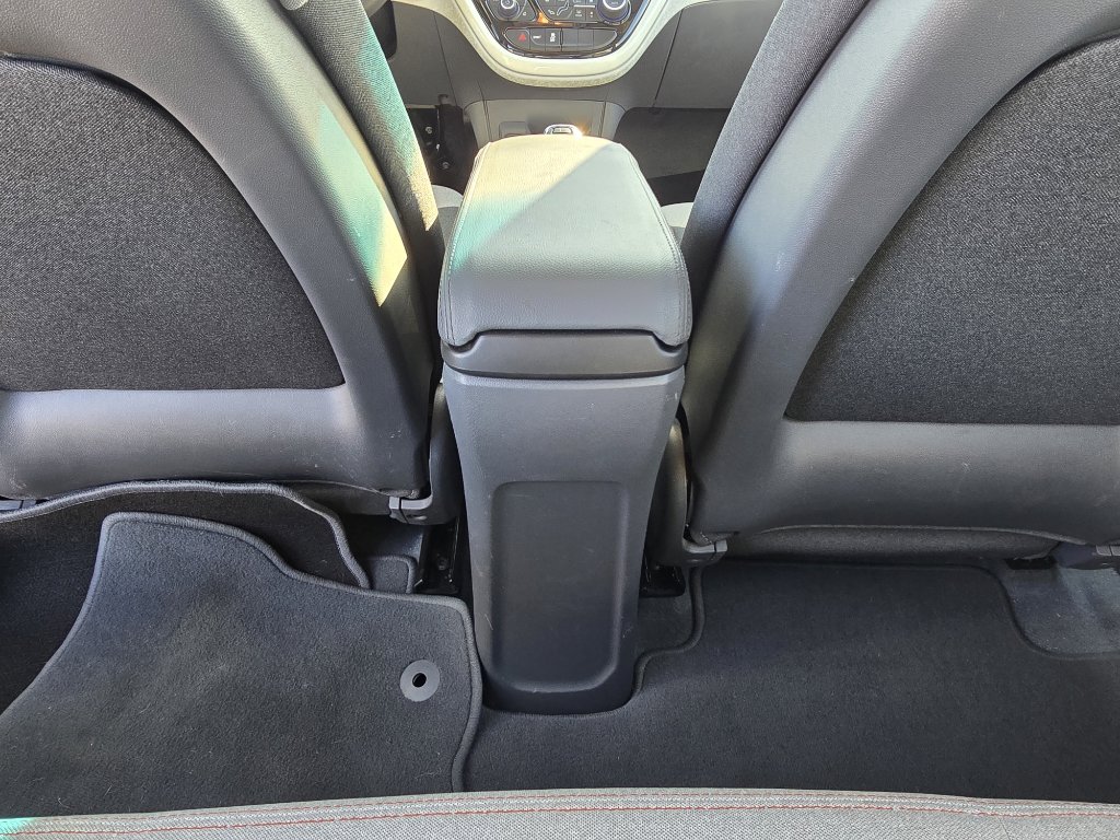 Used 2020 Chevrolet Bolt LT image 28