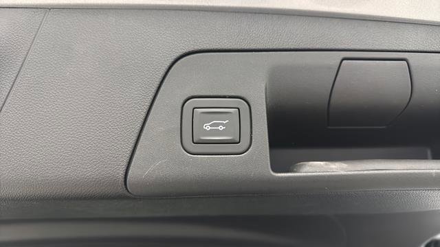 Used 2025 Buick Envision Avenir AWD/4WD image 32