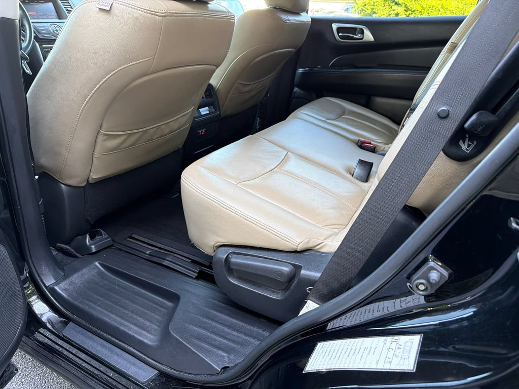 Used 2019 Nissan Pathfinder SV FWD image 20