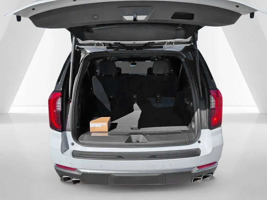 New 2026 GMC Yukon XL Denali w/ Denali Reserve Package AWD/4WD image 33