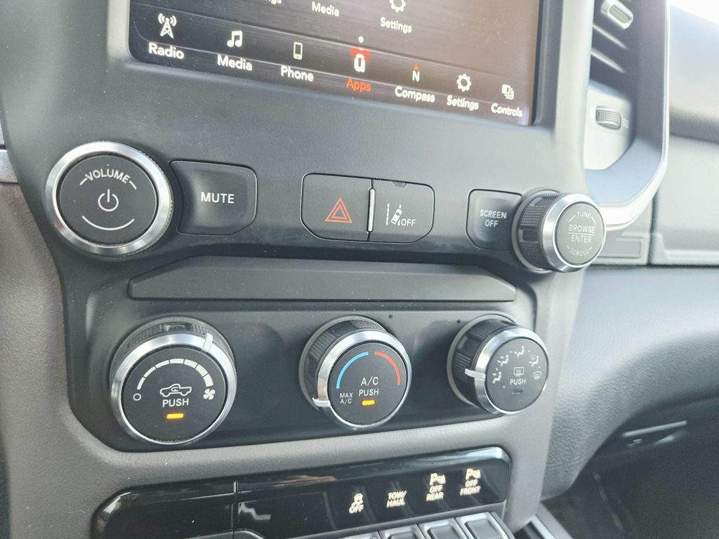Used 2021 RAM 1500 Big Horn AWD/4WD image 29