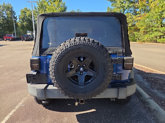 Used 2009 Jeep Wrangler X AWD/4WD image 4