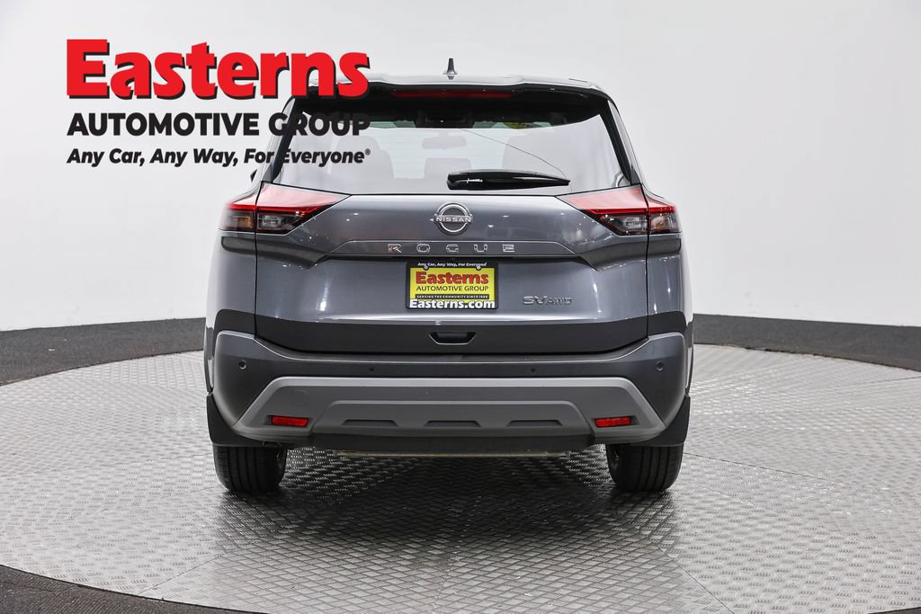 Used 2023 Nissan Rogue SV AWD/4WD image 6
