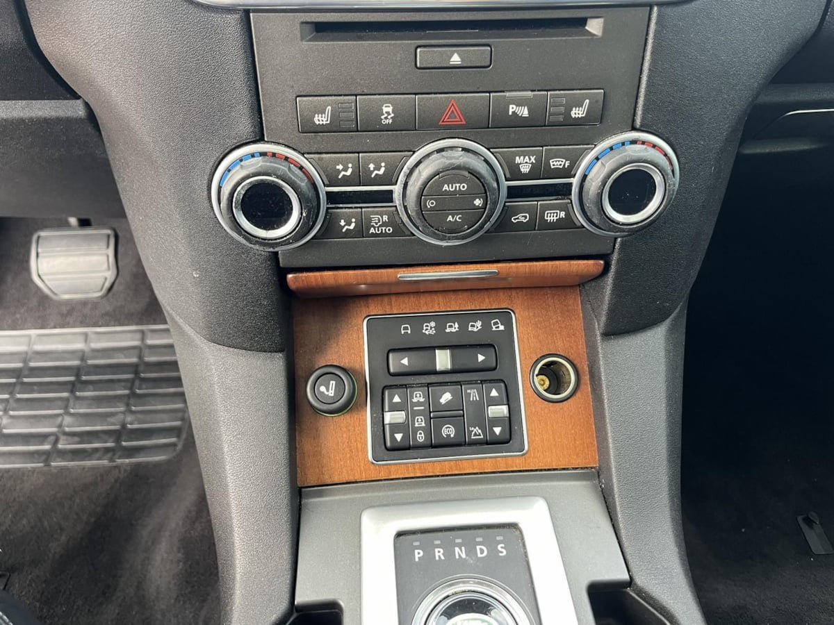 Used 2015 Land Rover LR4 HSE LUX AWD/4WD image 13
