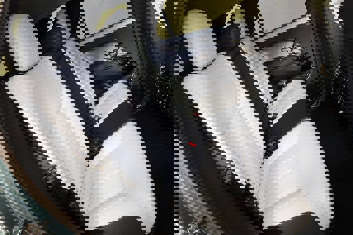 Used 2024 Land Rover Range Rover Sport Dynamic SE image 32