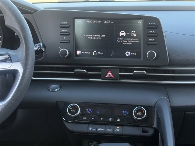 Used 2023 Hyundai Elantra SEL image 15