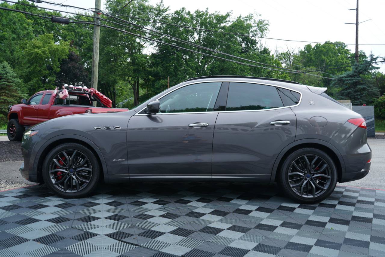 Used 2018 Maserati Levante S GranSport AWD/4WD image 11