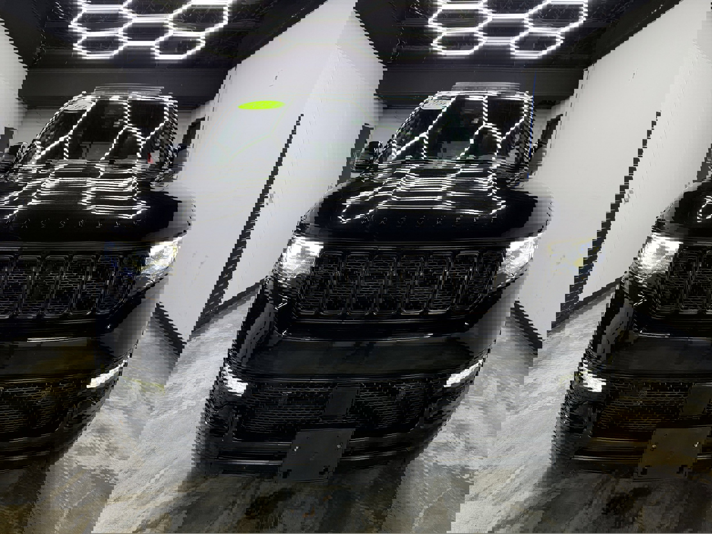 Used 2024 Jeep Wagoneer Series II image 7