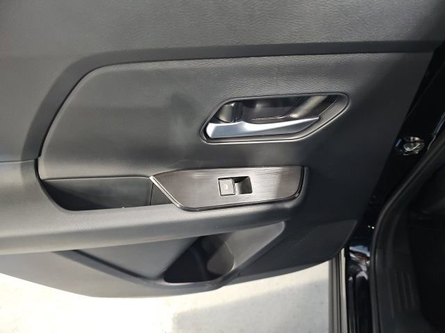 New 2026 Nissan Kicks SV image 20