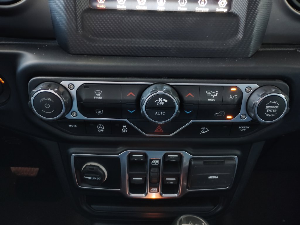 Used 2019 Jeep Wrangler Unlimited Sport S AWD/4WD image 33
