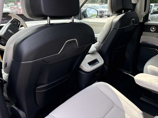 New 2026 Lincoln Navigator L Reserve w/ Jet Appearance Package AWD/4WD image 16
