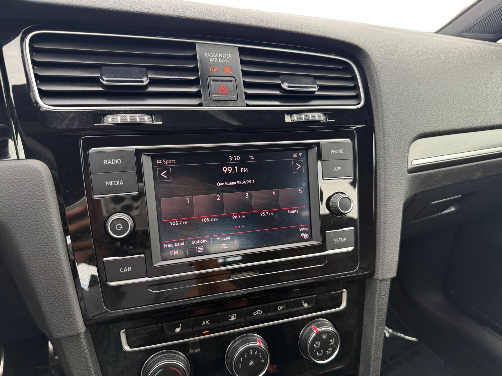 Used 2018 Volkswagen GTI S FWD image 12