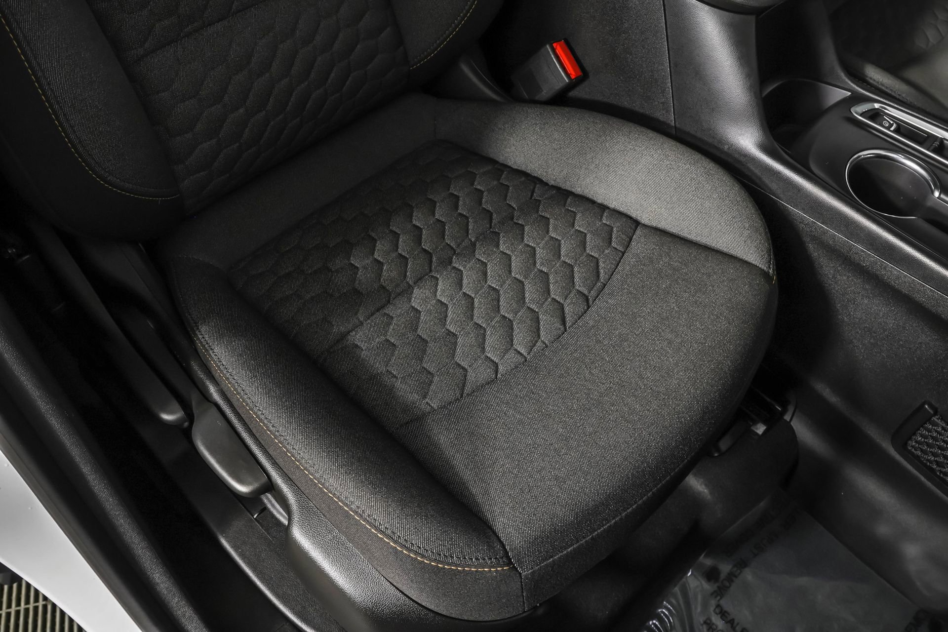 Used 2018 Chevrolet Equinox LT image 48