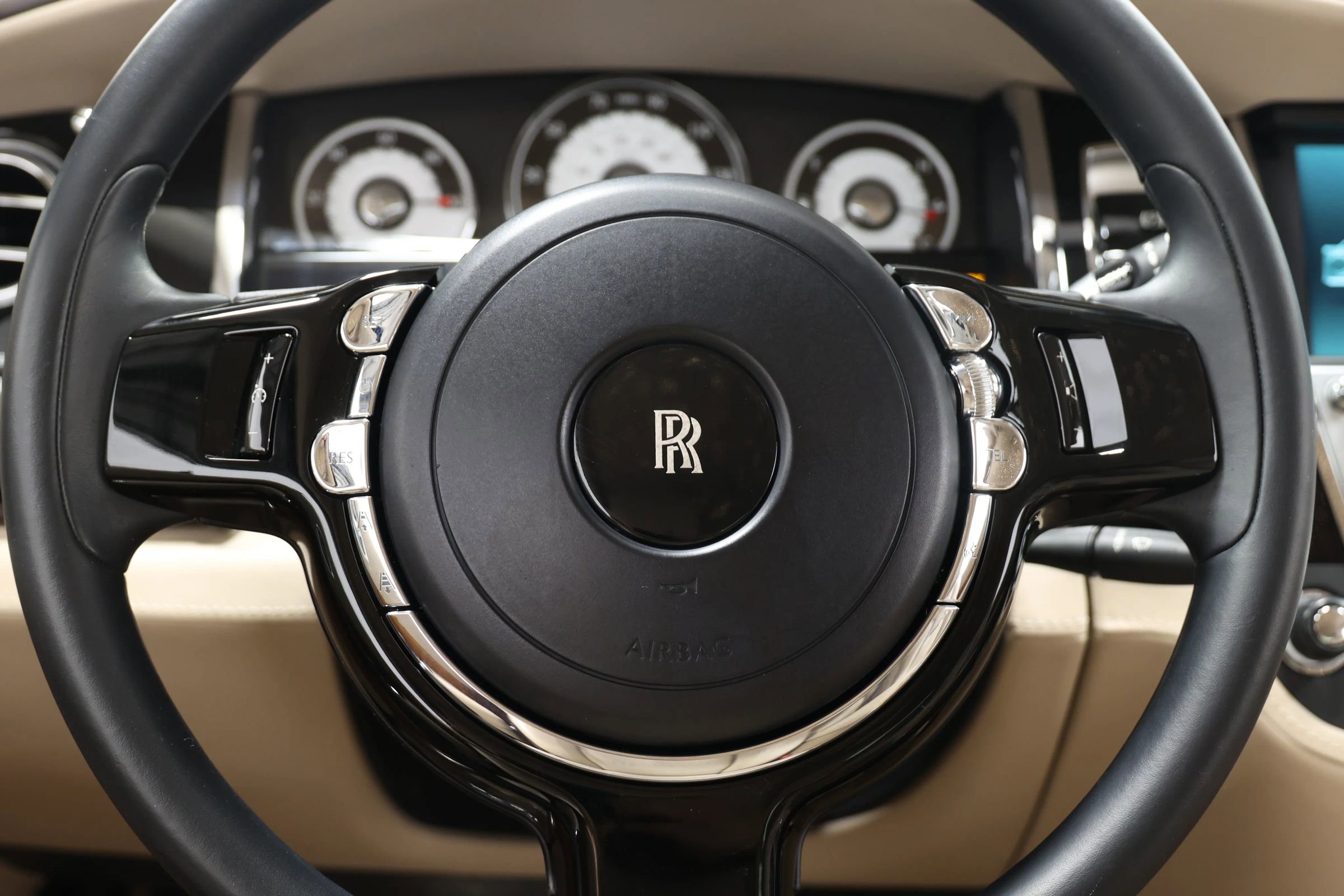 Used 2014 Rolls-Royce Wraith image 32