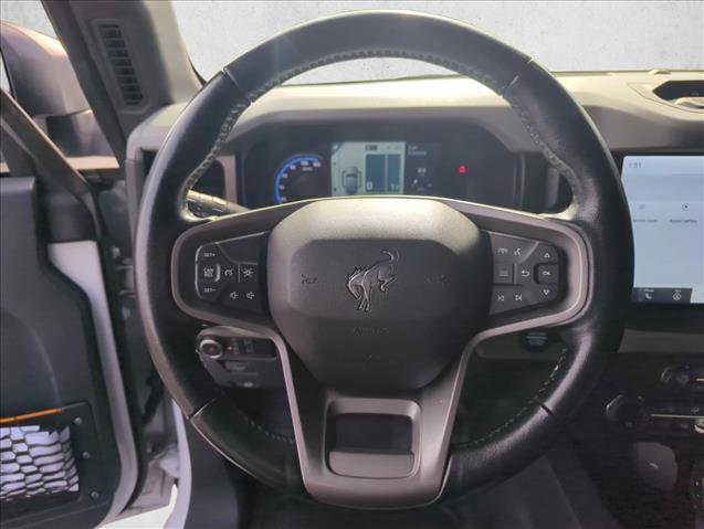 Used 2023 Ford Bronco Badlands image 11