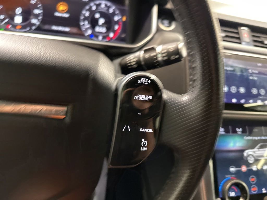 Used 2020 Land Rover Range Rover Sport HSE image 27