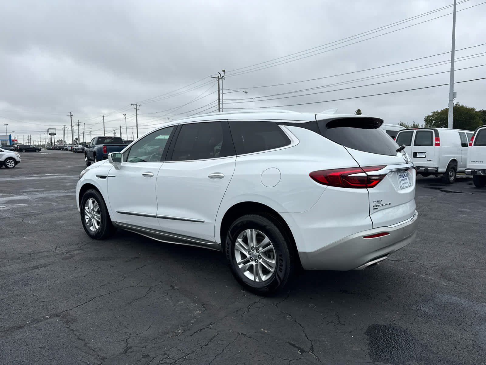 Certified 2020 Buick Enclave Essence w/ Sound and Sites Package AWD/4WD image 3