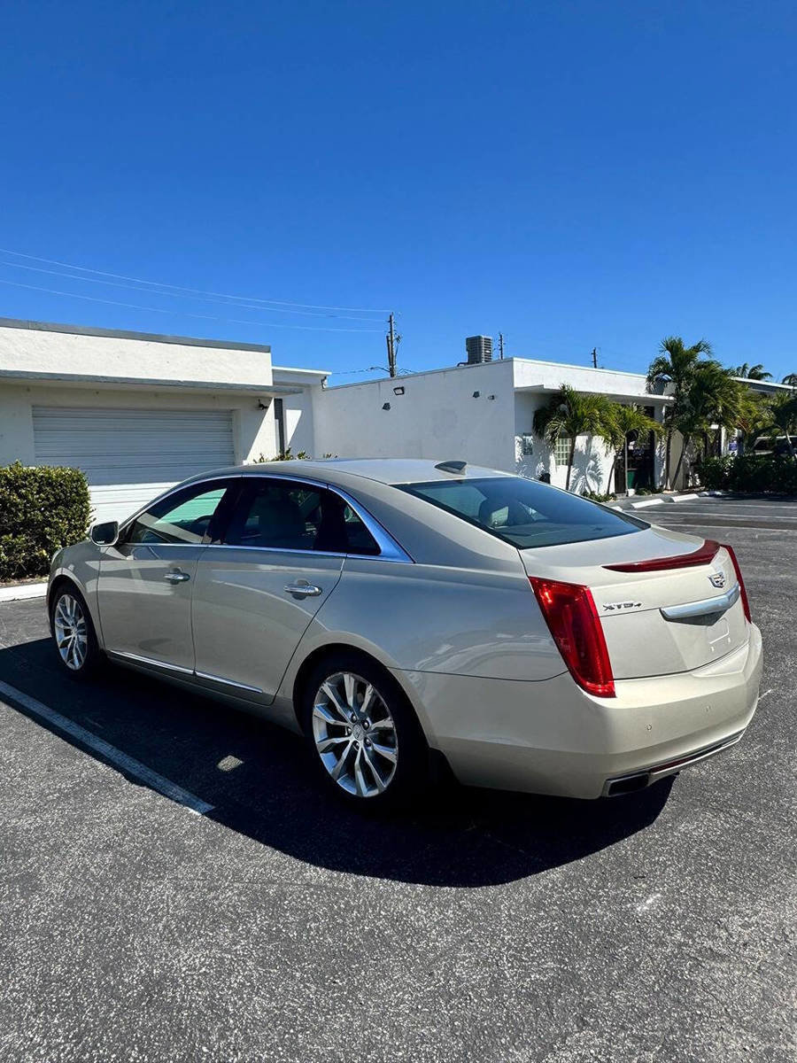 Used 2016 Cadillac XTS Luxury w/ Driver Awareness Package AWD/4WD image 4