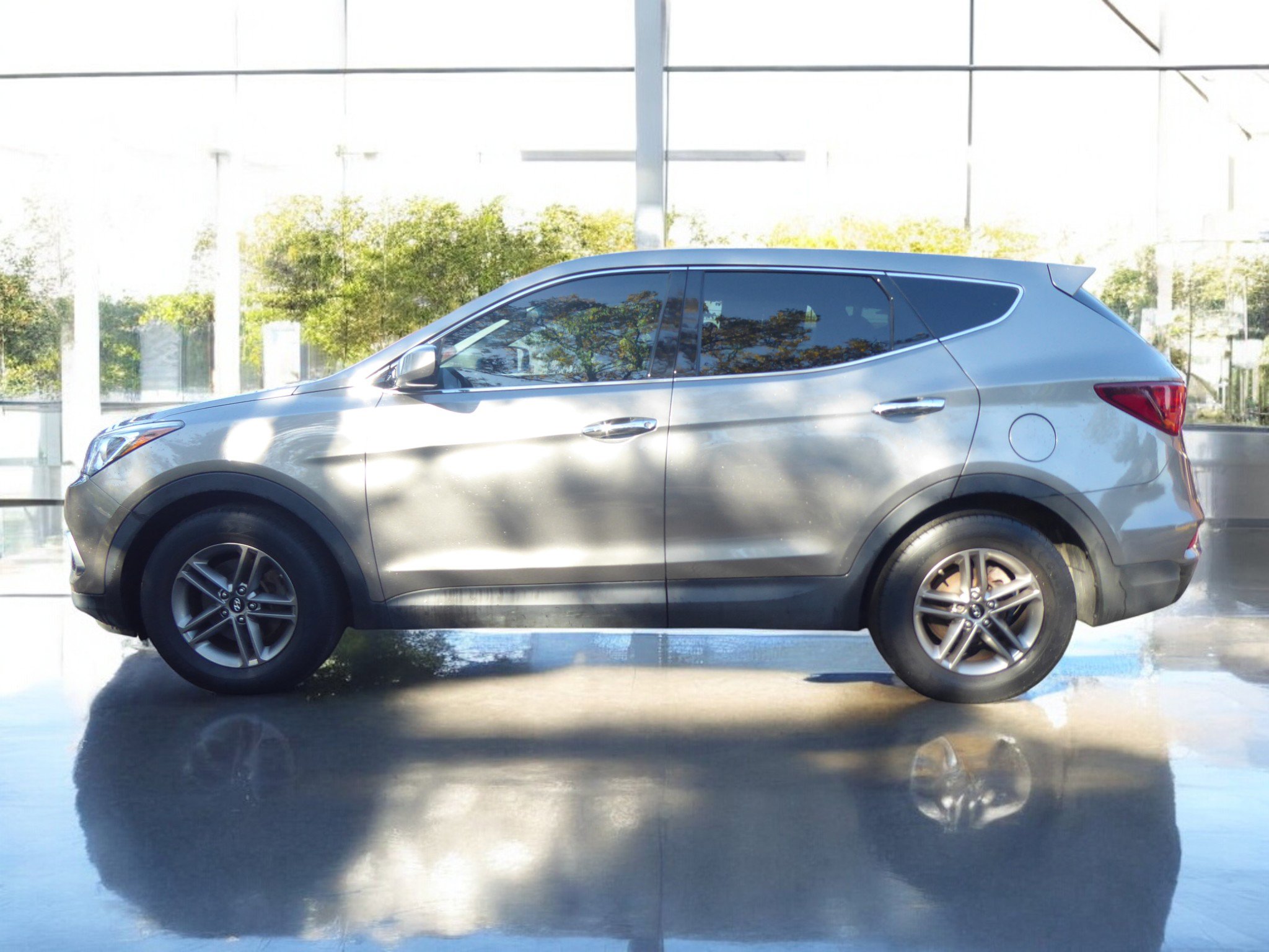Used 2017 Hyundai Santa Fe Sport image 7
