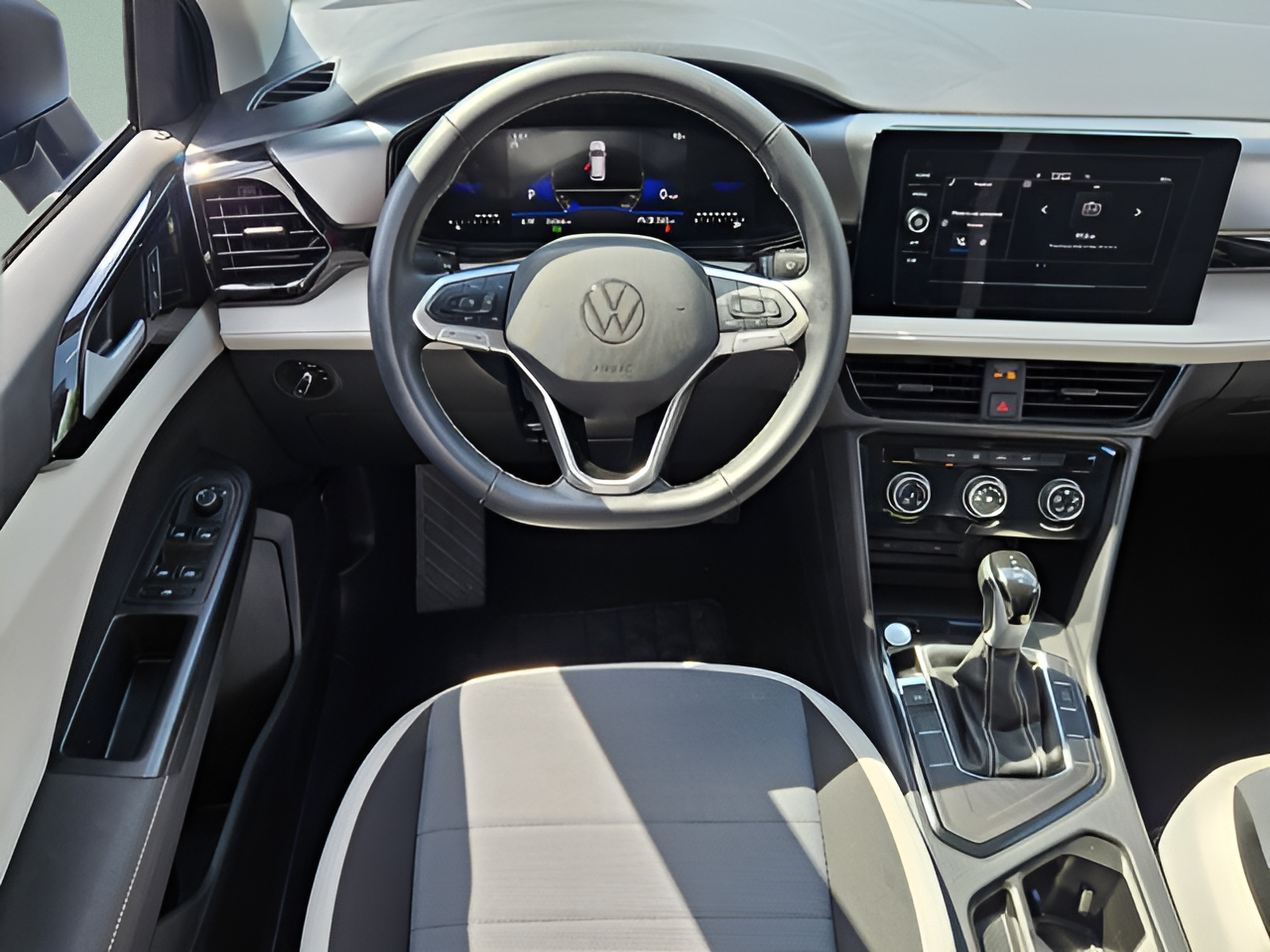 Used 2025 Volkswagen Taos S FWD image 11