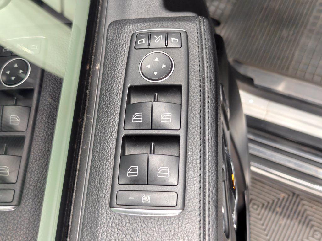 Used 2017 Mercedes-Benz G 550 image 53