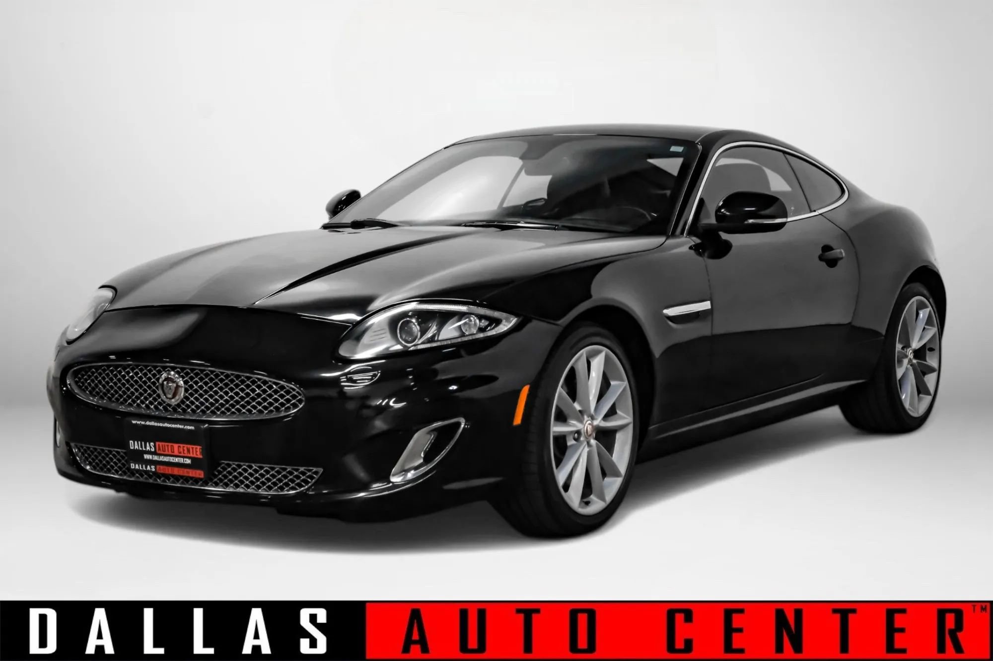 Used 2014 Jaguar XK Coupe RWD image 3