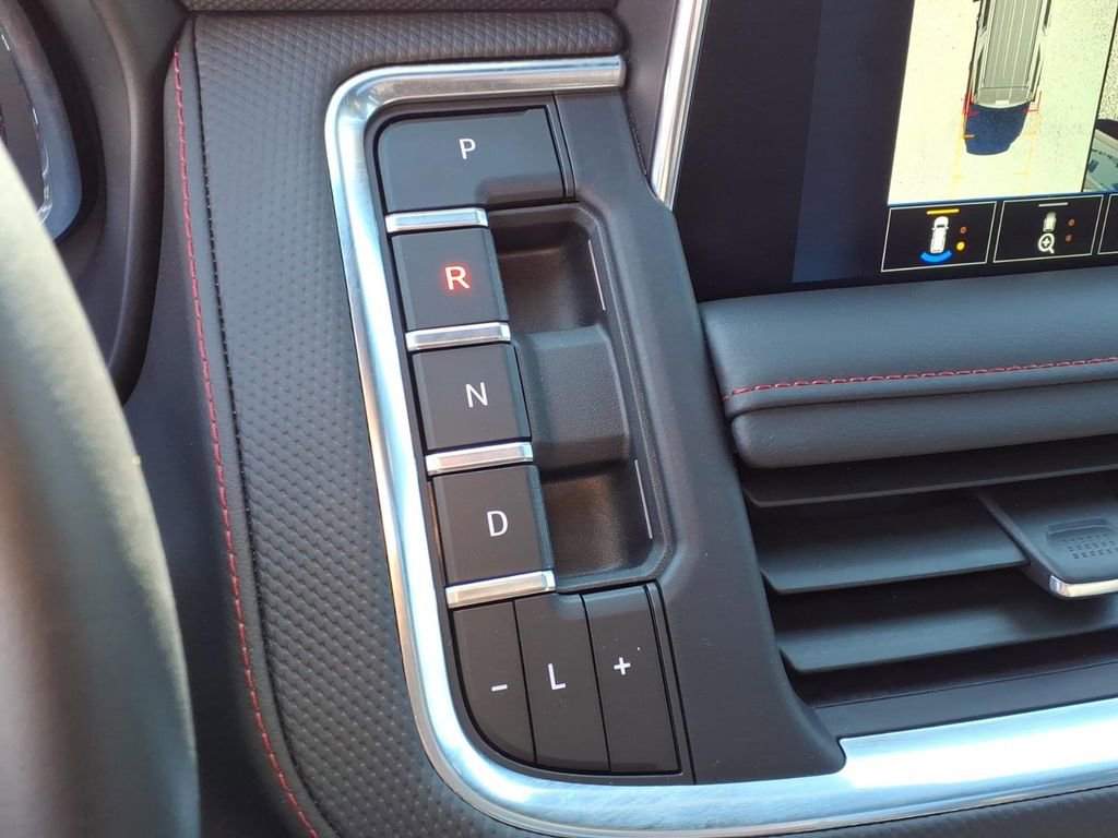 Used 2024 Chevrolet Tahoe RST w/ Luxury Package image 27