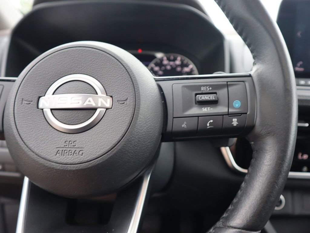 Certified 2022 Nissan Rogue SV w/ SV Premium Package image 22