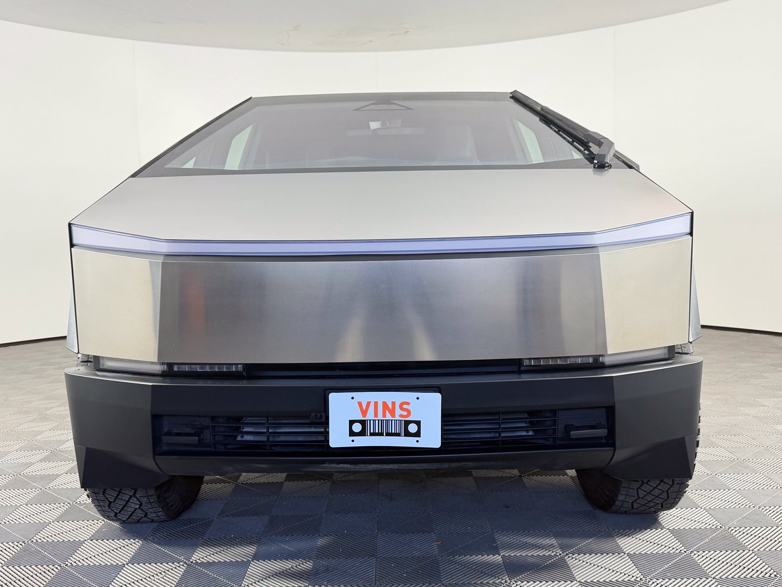 Used 2024 Tesla Cybertruck Cyberbeast AWD/4WD image 2