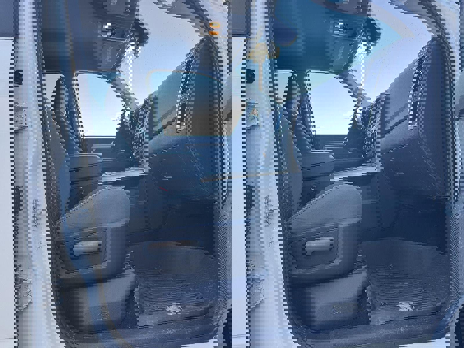 Used 2017 RAM 3500 Big Horn w/ Sport Appearance Group image 30