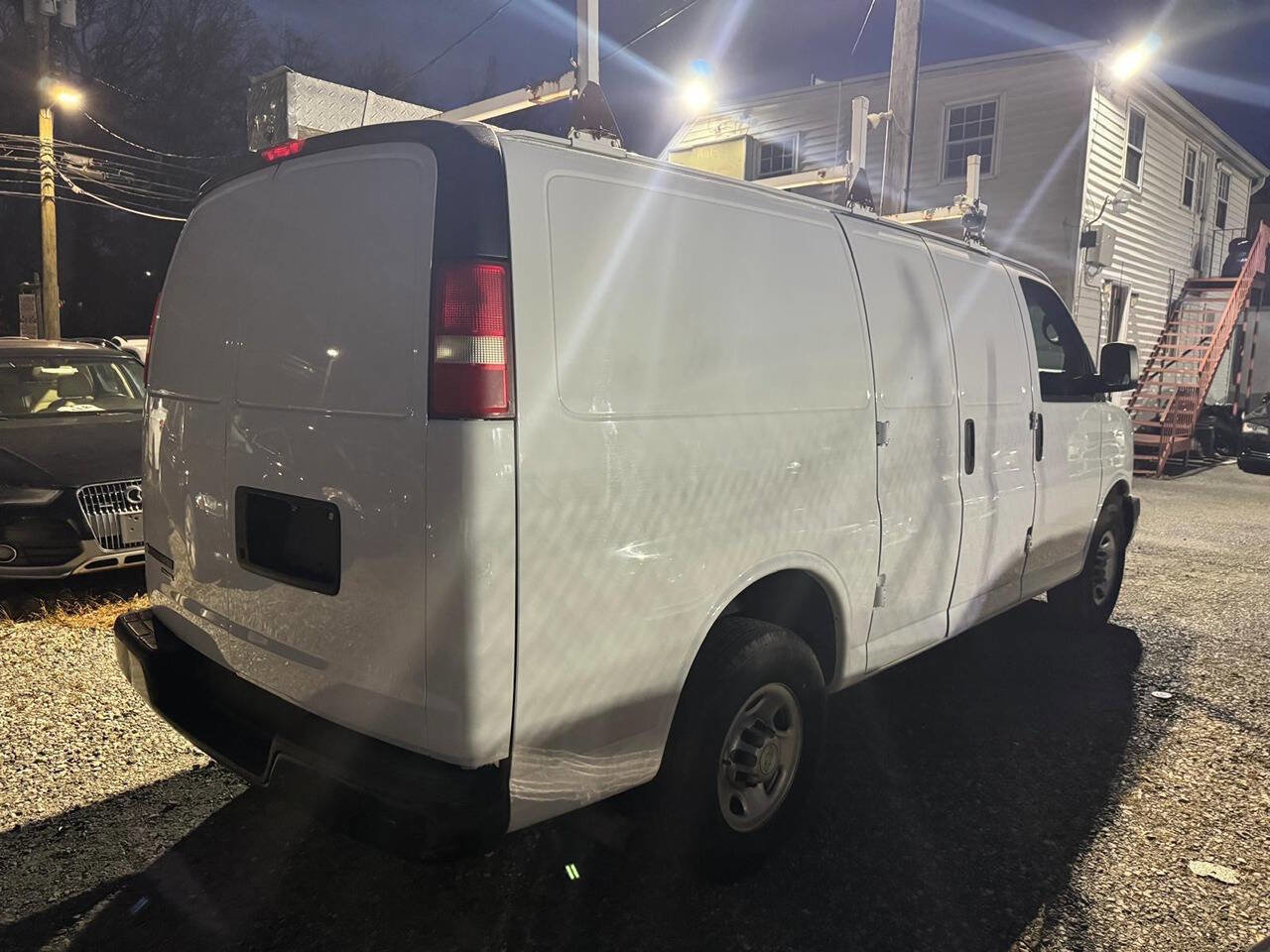 Used 2014 Chevrolet Express 3500 image 5