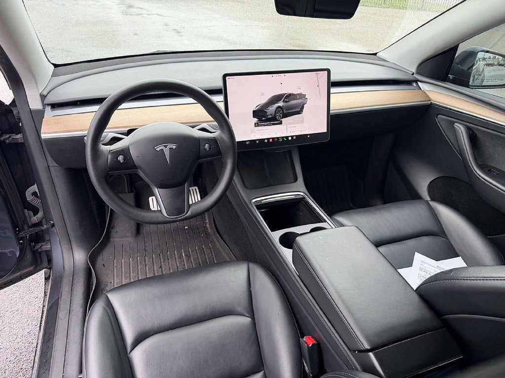Used 2023 Tesla Model Y Performance AWD/4WD image 12