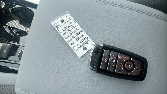 New 2026 Ford Explorer Platinum w/ LUX Leather Package AWD/4WD image 29