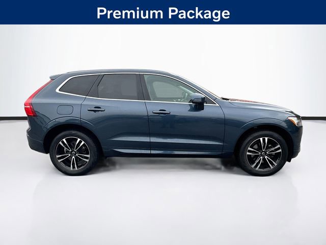 Used 2021 Volvo XC60 T5 Momentum w/ Premium Package image 9