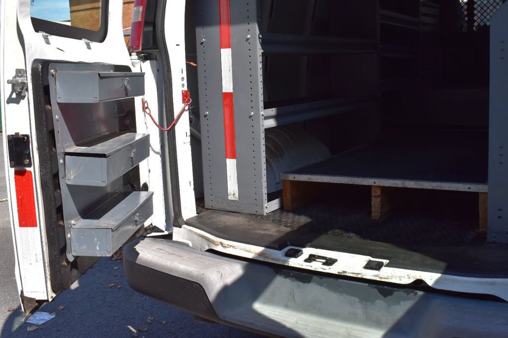Used 2014 Chevrolet Express 2500 RWD image 27