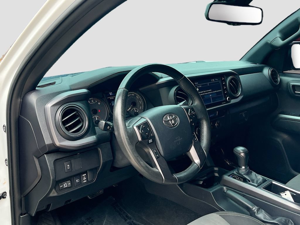 Used 2023 Toyota Tacoma TRD Sport w/ Black Out Package (TMS) AWD/4WD image 9