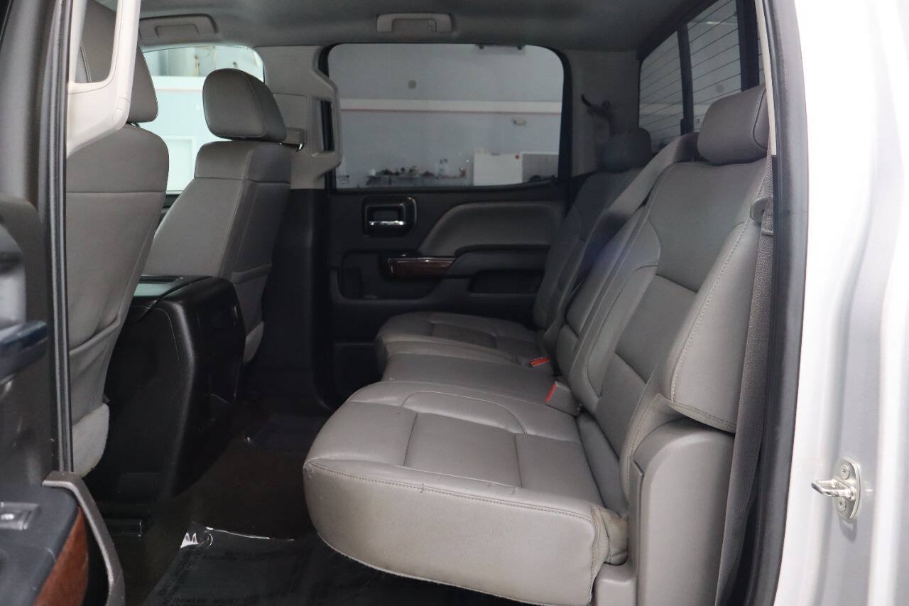 Used 2016 GMC Sierra 2500 SLT w/ Duramax Plus Package AWD/4WD image 13