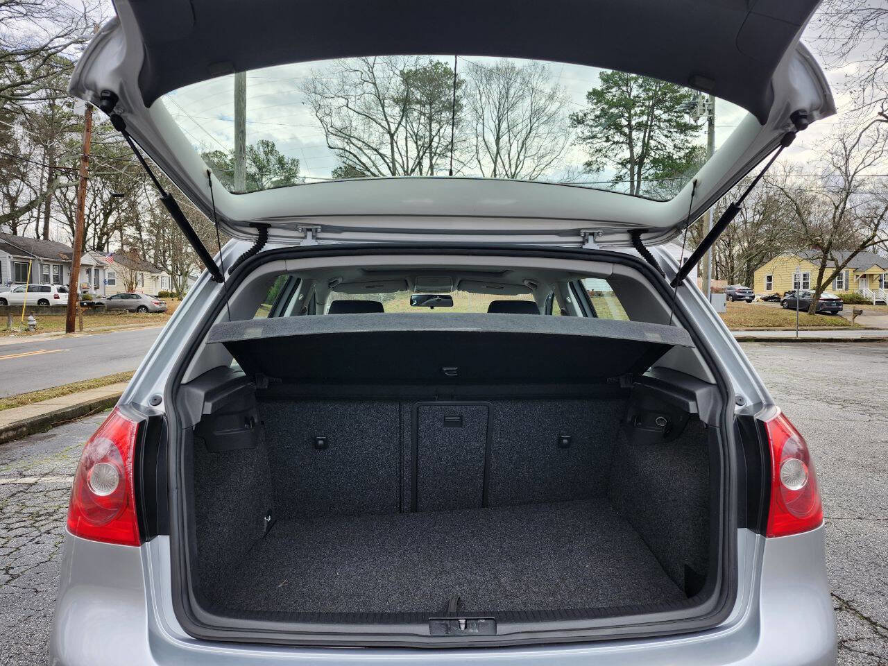 Used 2006 Volkswagen Rabbit 4-Door image 13