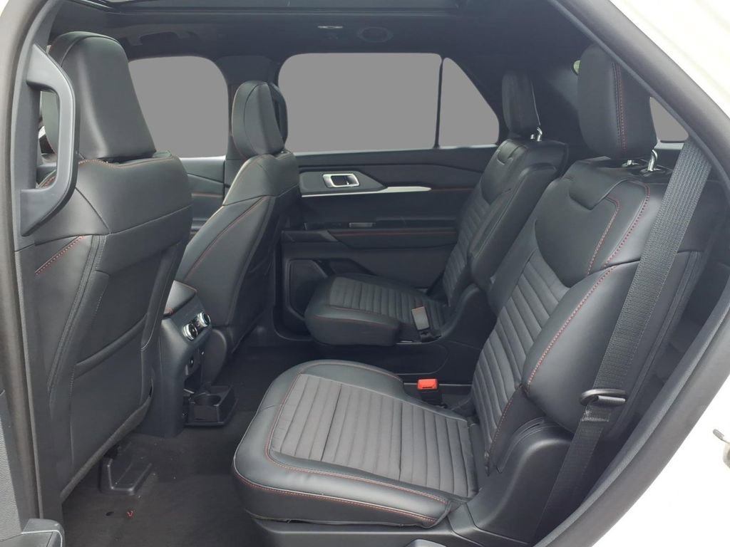 New 2026 Ford Explorer ST-Line AWD/4WD image 5