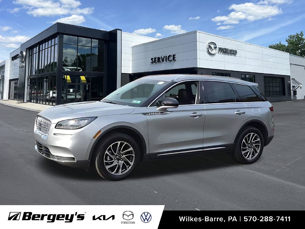 Used 2022 Lincoln Corsair AWD w/ Equipment Group 101A image 4